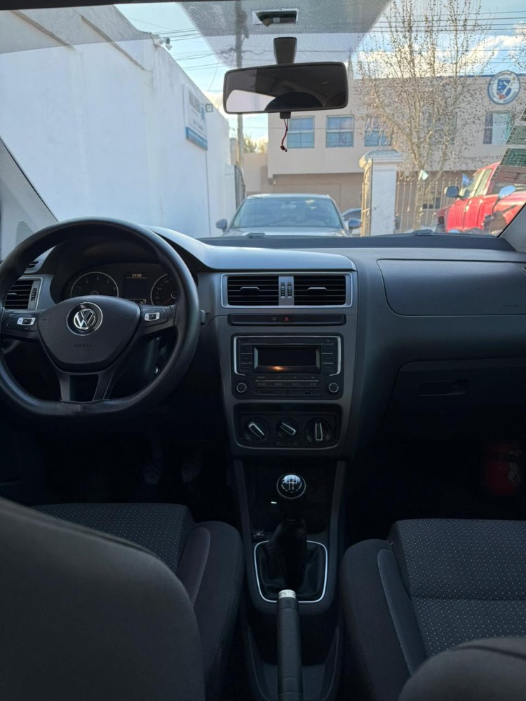 Volkswagen Surán 1.6L — foto 10
